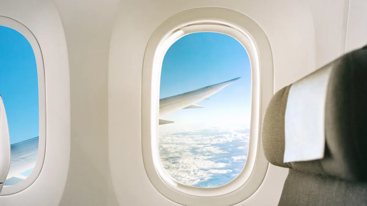 Overcome Your Fear of Flying: Top 5 Tips for Nervous Travelers!