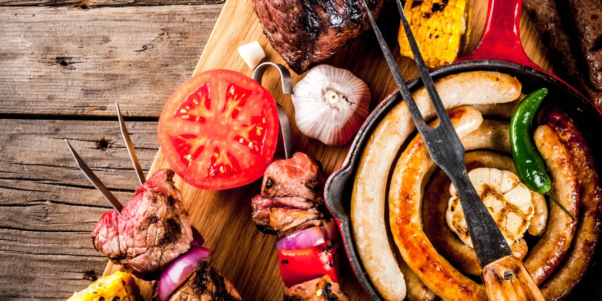 10 acompanhamentos deliciosos para completar o seu churrasco