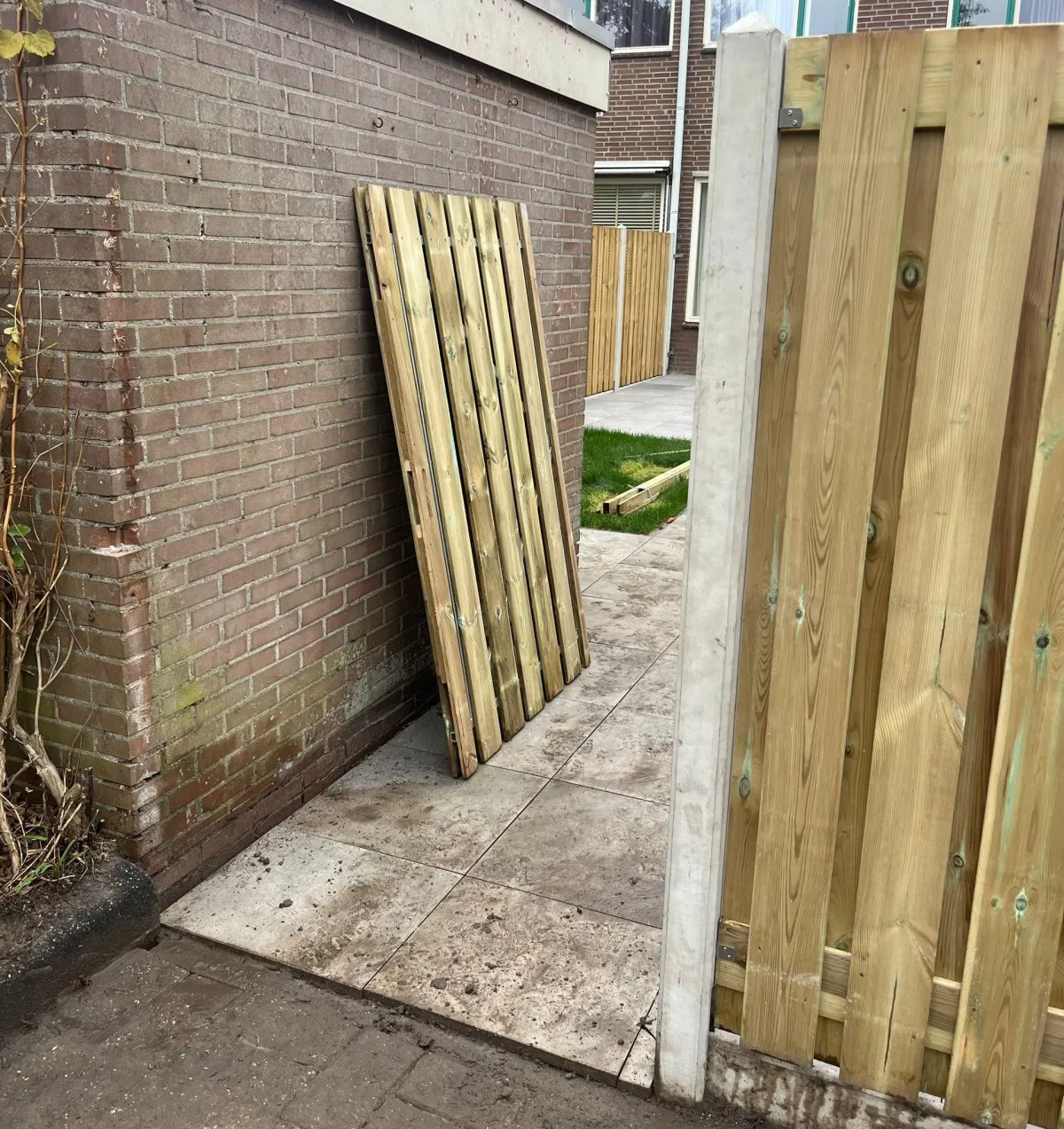 schuurtje montage Klus & Bestratingsbedrijf Engelbart