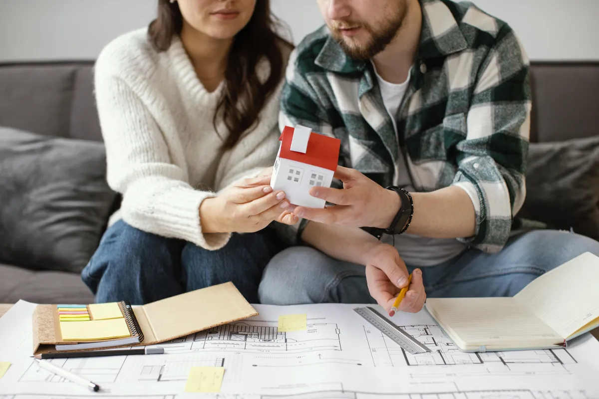 Do You Have to Use a Builder's Mortgage Company When Buying a New Home?