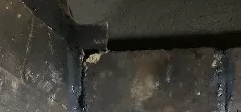 What is refractory mortar and where should it be used?