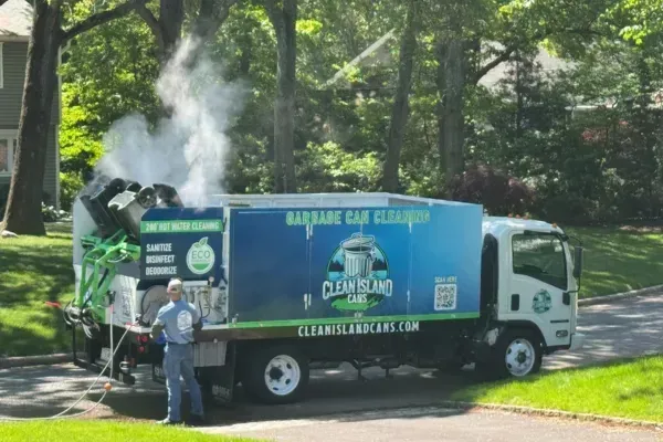  Why East Northport, NY Residents Are Choosing Professional Garbage Can Cleaning Services