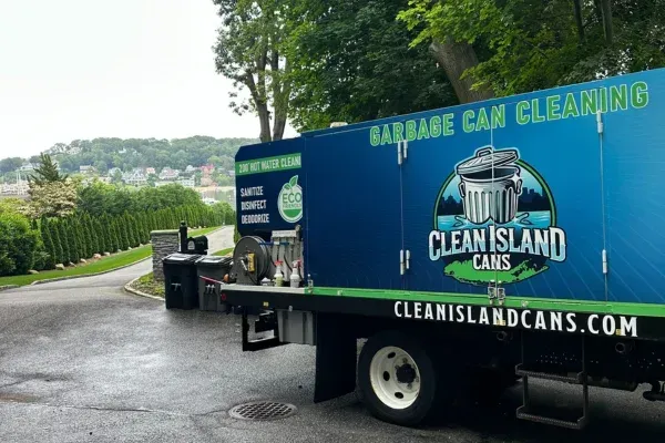 Trash Can for Sale in Cold Spring Harbor, NY | Clean Island Cans