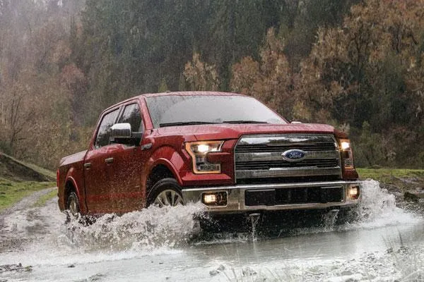 🚙 Gear Up, Windy City! The Best 4x4 Features for Conquering Midwest Terrain