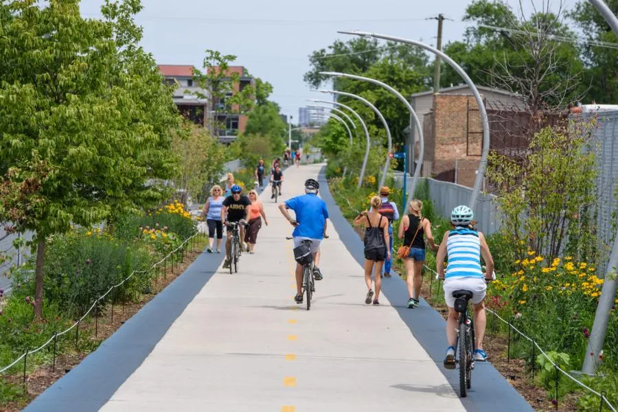 🚲 Cruise the City from Above: Why The 606 is Chicago’s Coolest Trail 🌿