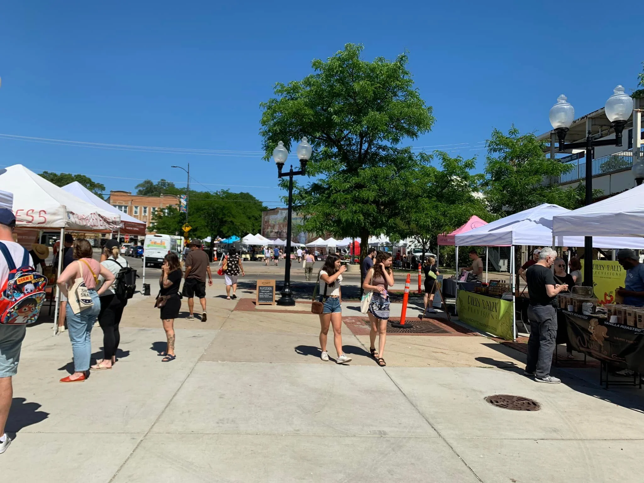 Lincoln Square Farmers Market: Chicago’s Fresh Food Haven