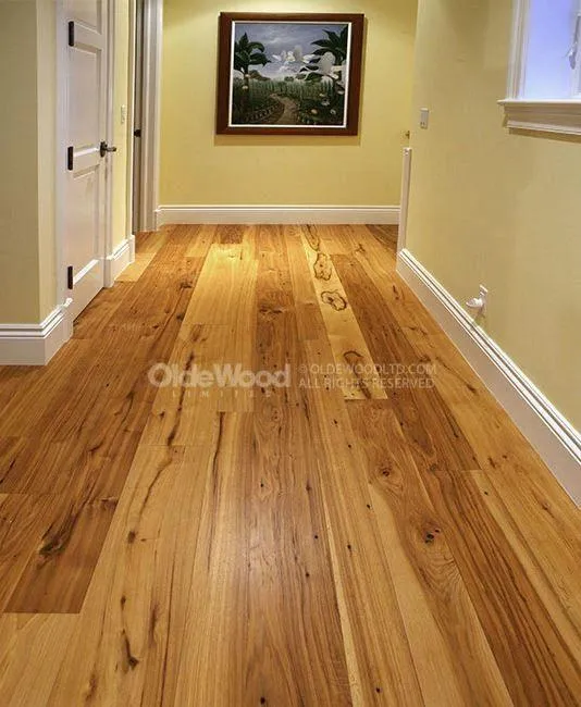 reclaimed hardwood floor