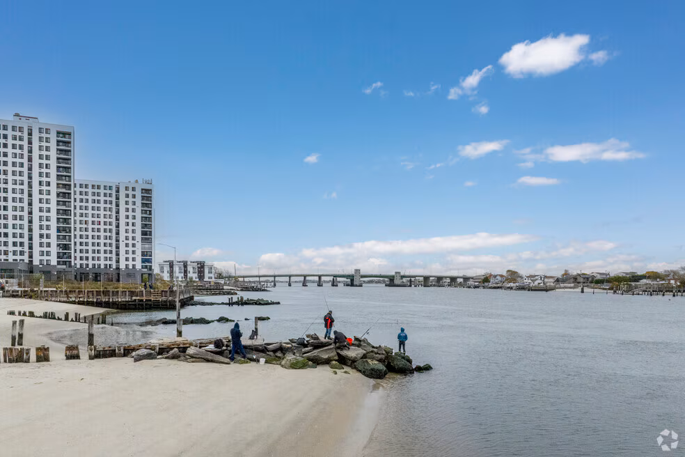 Far Rockaway, Queens, NY