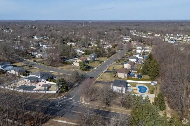 Gordons Corner, Manalapan, NJ