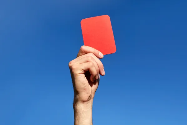 Podcast Episode 9: Navigating the Workplace Minefield: A Closer Look at Serious Misconduct with HR Expert Karen Hillen