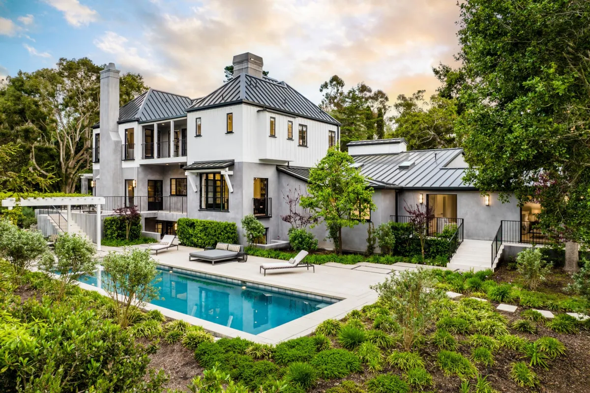 House with pool