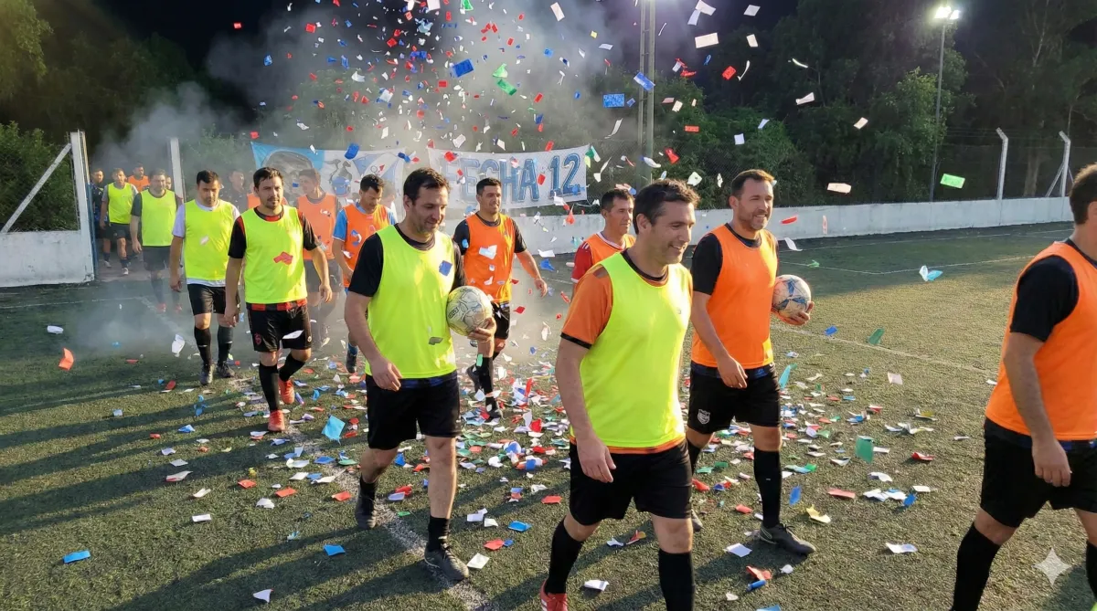 SI QUIEREN VER FIESTA, VENGAN A LA 12