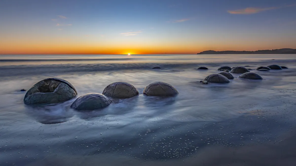 Moeraki Boulders Sunrise NZ