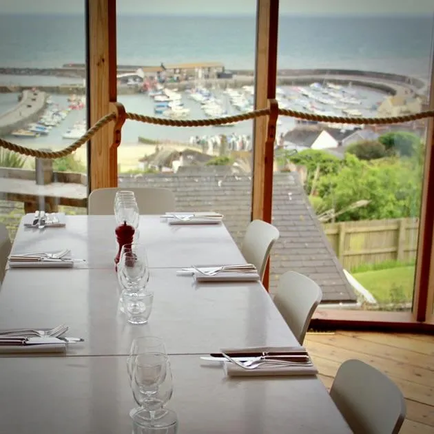 Wine & Dine: The Best Spots for Al Fresco Eating in and Around Lyme Regis