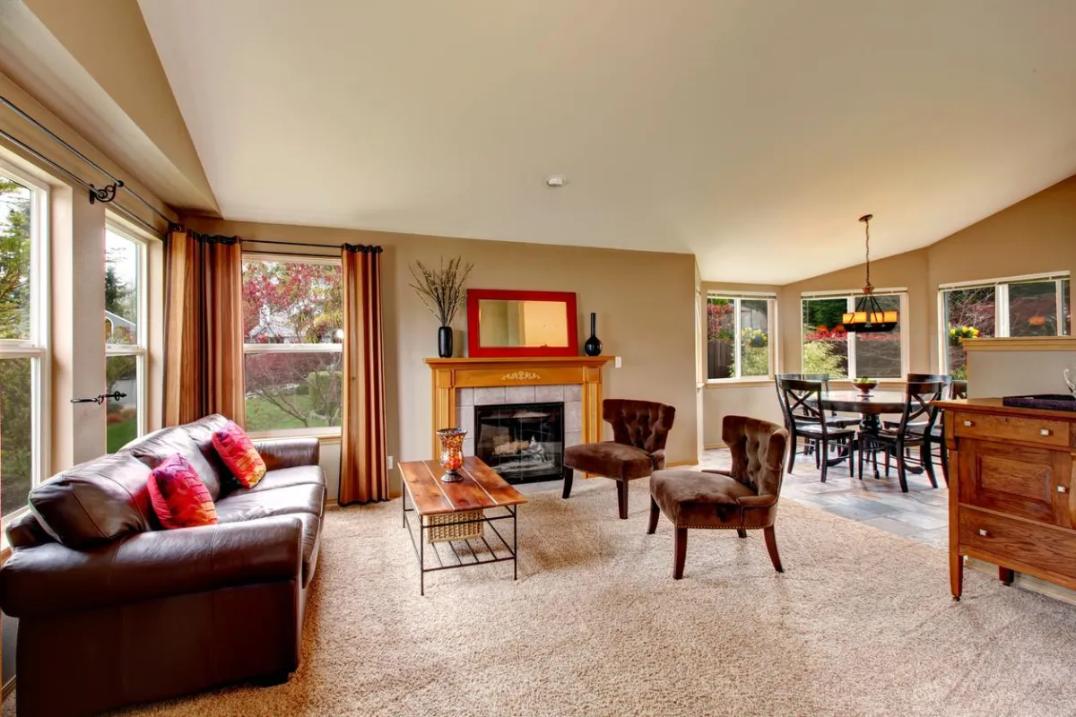 Cozy wall-to-wall carpet in a modern apartment.