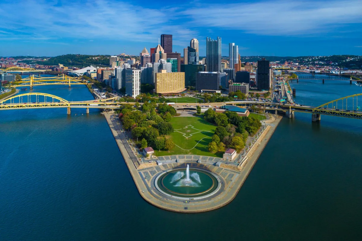 Exploring Downtown Pittsburgh: Best Parking Spots & Car-Friendly Tips (Comfy Life Auto Rentals â Pittsburgh, PA)