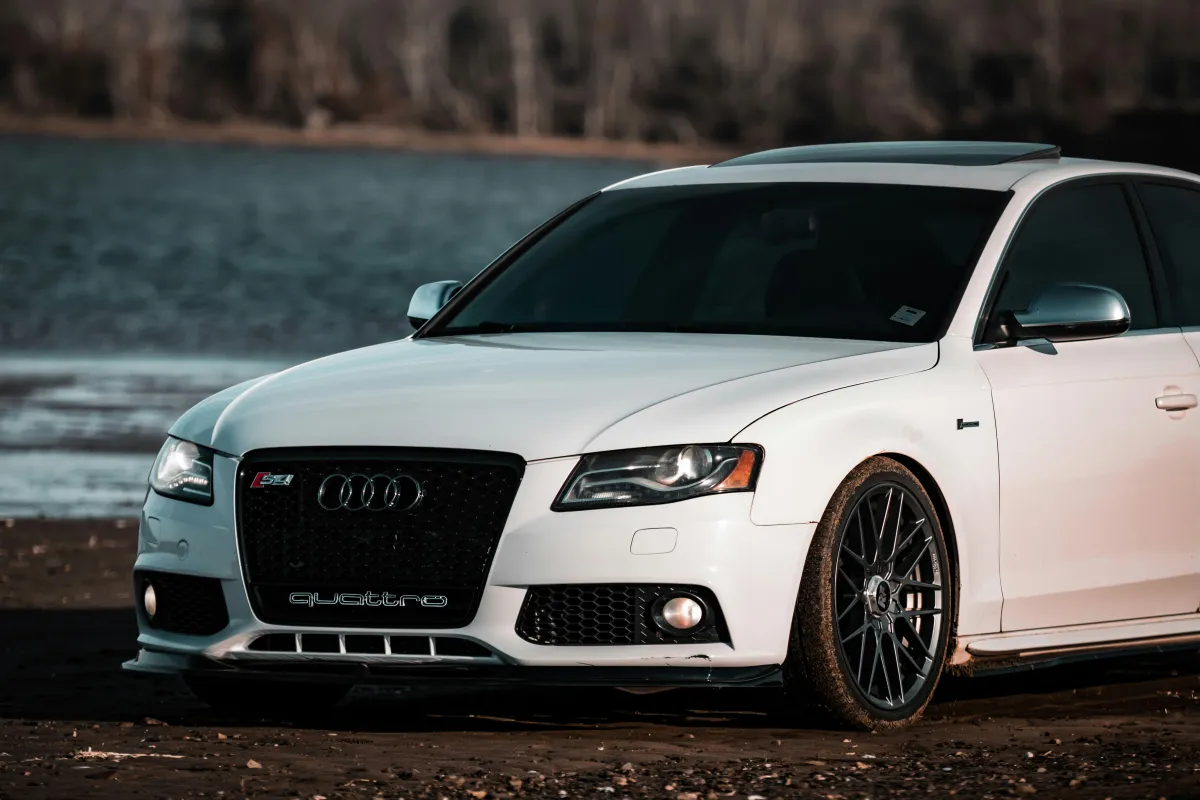 Shield Your Car from the Elements: The Benefits of Auto Detailing for Outdoor Parking