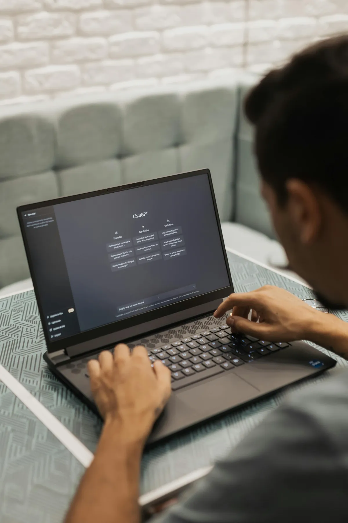 How to Start an AI Chatbot Design Business