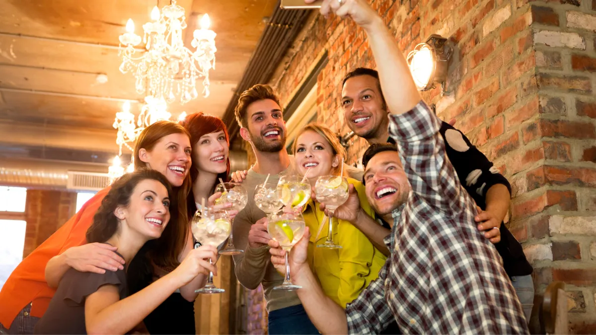 Happy hour drink deals Van Nuys CA