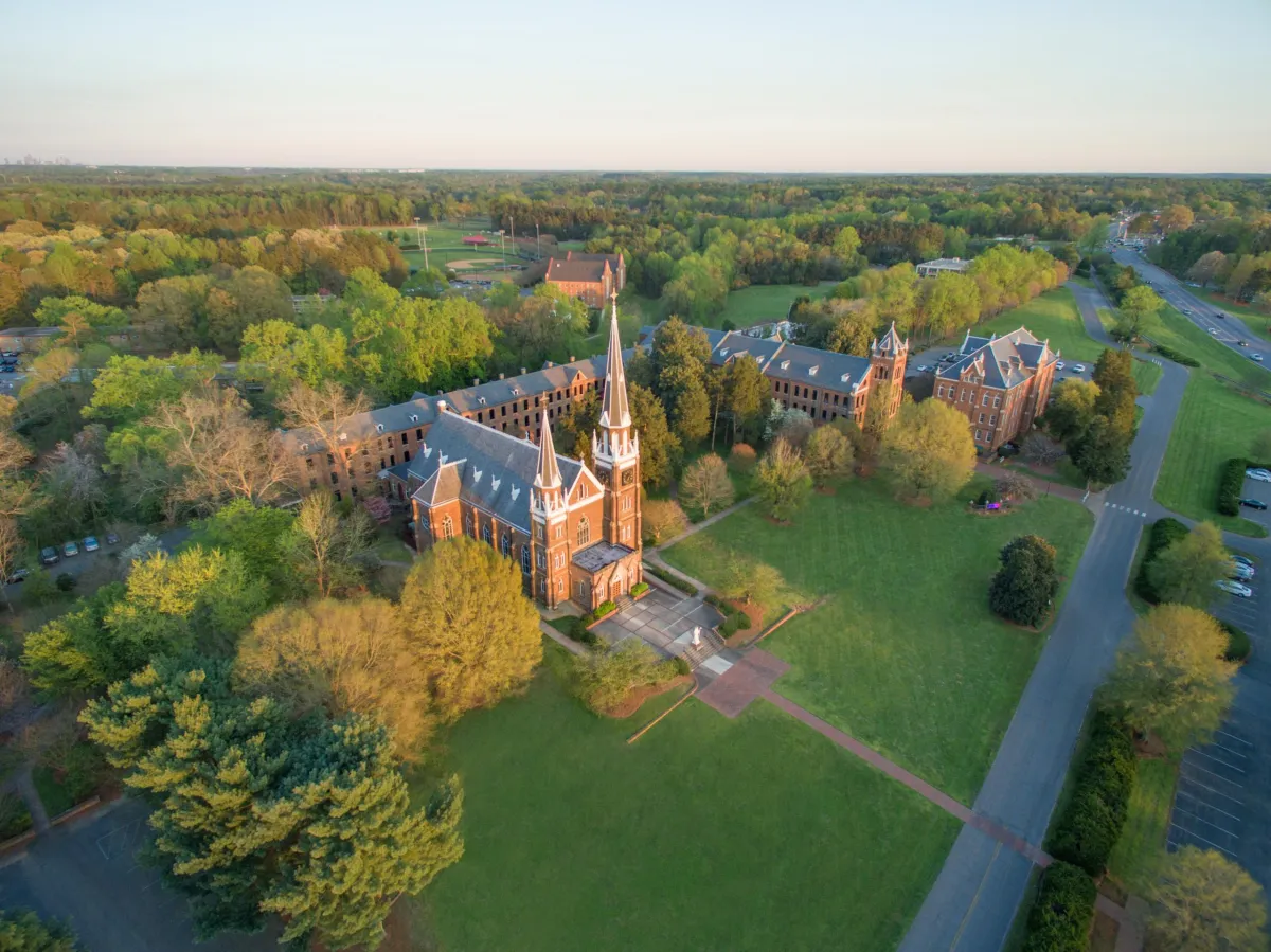  Exploring Belmont Abbey College: A Hidden Gem in Belmont