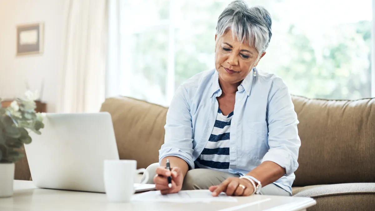 How Retirement Spending Changes With Time