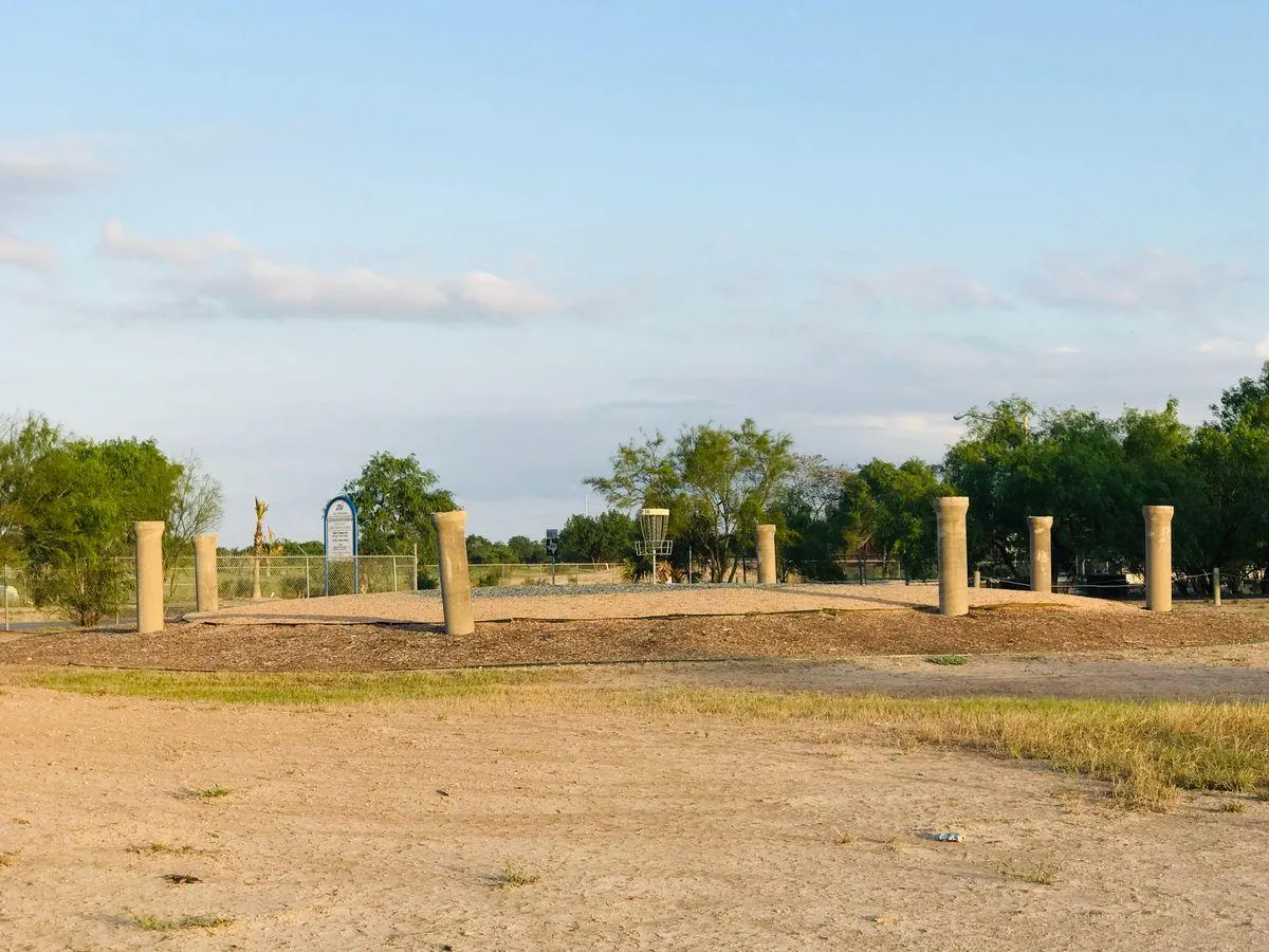 🥏Tossing Discs & Soaking Sun: Toss Like a Boss at Green Jay Disc Golf Course 🕶️