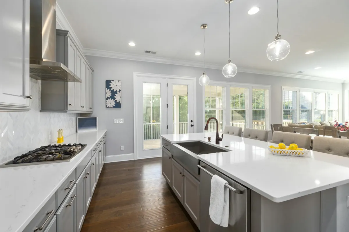 How to Maintain Your New Quartz Countertops During Allergy Season