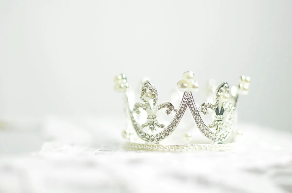 Empress Era: Divine Feminine