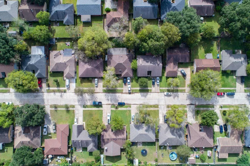 See why ALTA/NSPS land surveys remain the gold standard for commercial real estate professionals in 2025