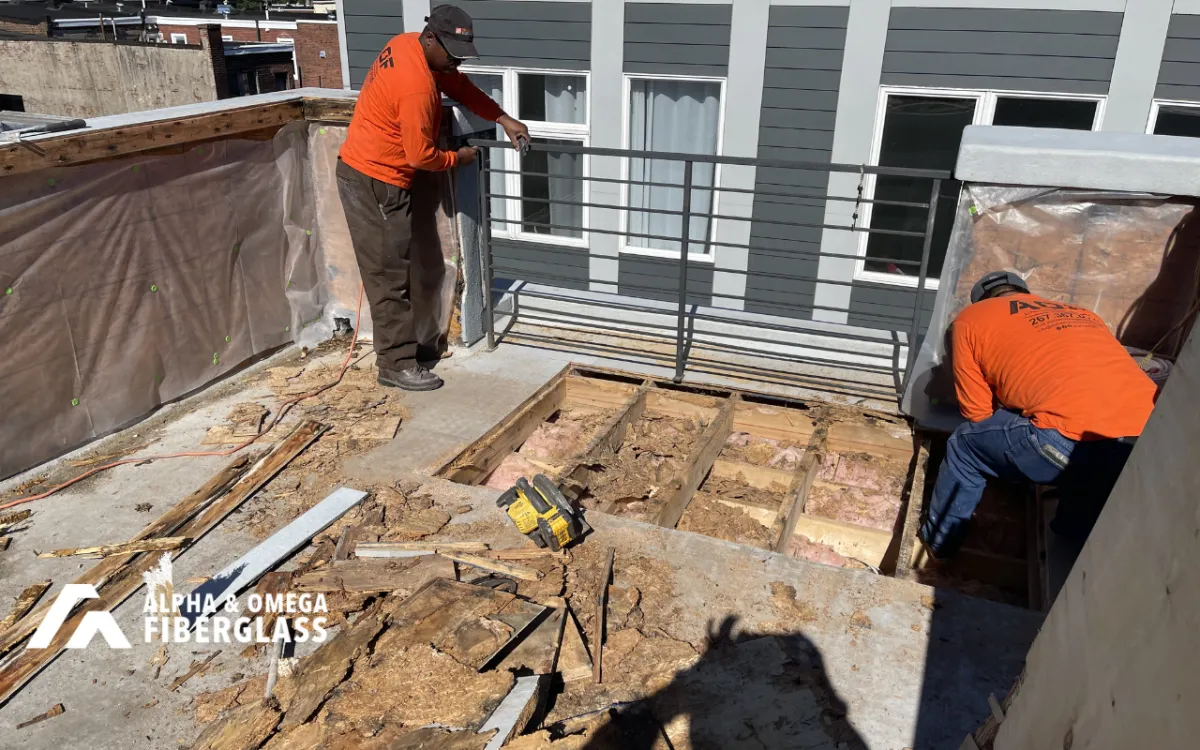 Fiberglass roof leak detection methods guide for homeowners