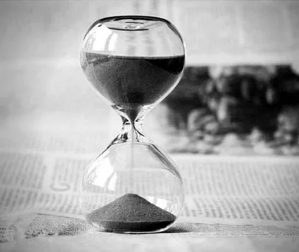 hourglass wait