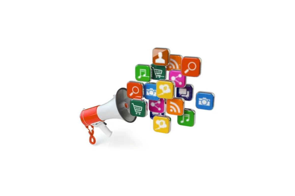 Social media icons per aziende sarde che vogliono clienti tedeschi