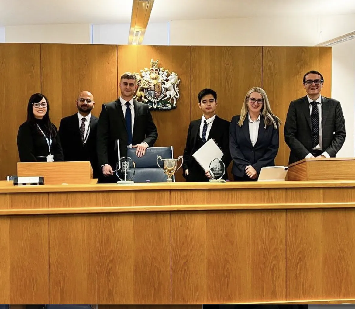 10 Reasons All Law Students Should Try Mooting