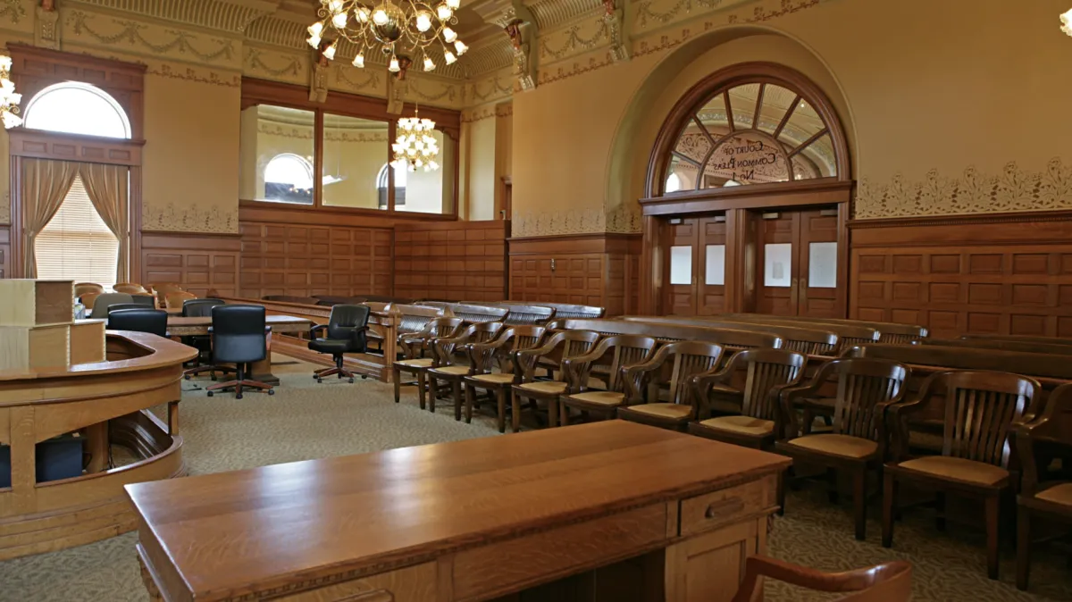 Why Aspiring Barristers and Solicitors Should Spend Time in Court