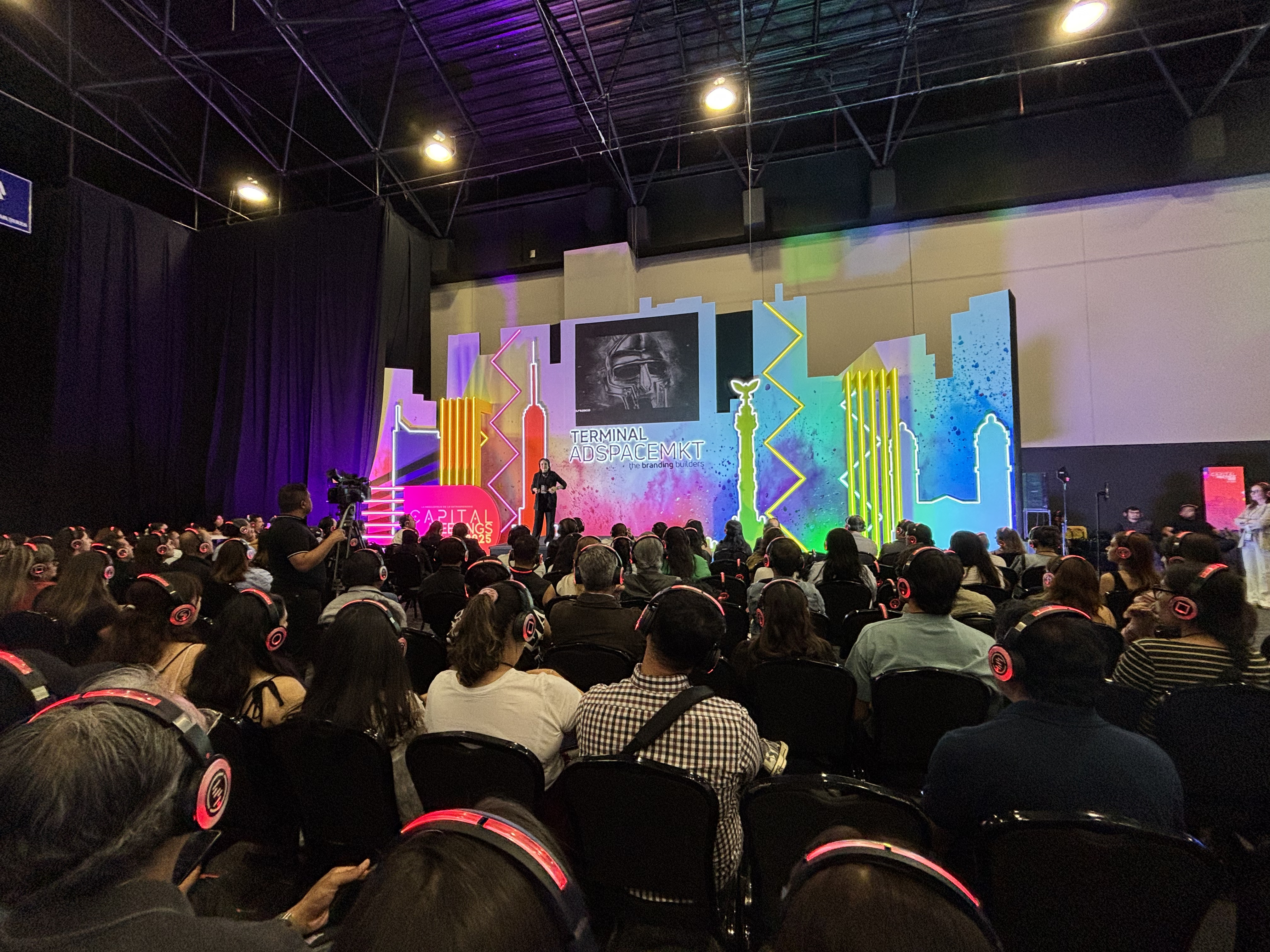 Cómo Entrenar tu Voz y Emociones: 5 ejercicios brutales para entrenar tu comunicación