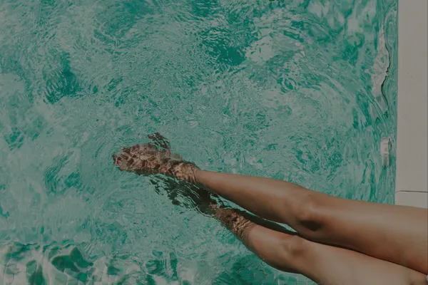 5 Tips to Build Momentum in Your Business & Still Have Fun This Summer