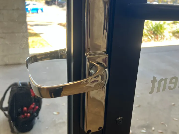 Deadbolts vs Smart Locks: Which One Is Safer for Tampa Homes?