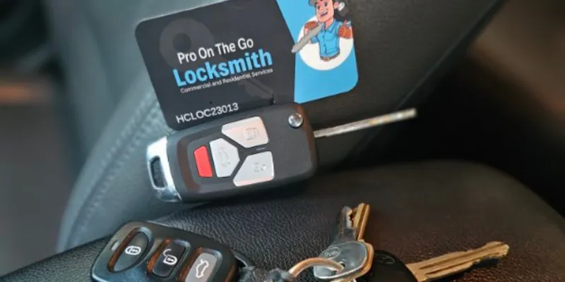 Locksmith vs Roadside Assistance: Who Actually Shows Up First in Tampa?