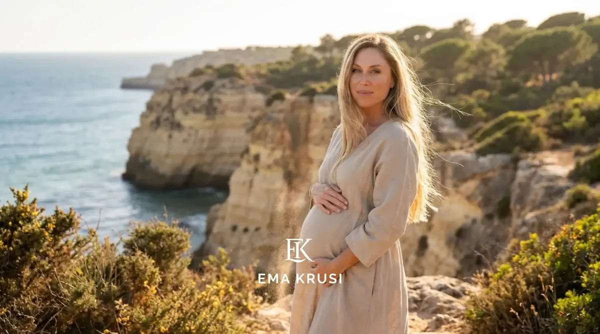 Femme dans la nature enceinte