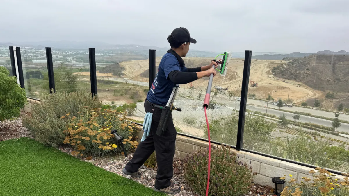 The Hidden Benefits of Regular Window Cleaning for Santa Clarita Homes & Businesses