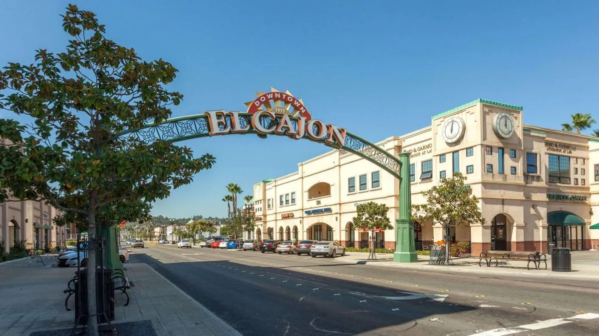 El Cajon Boulevard Uncovered: The Foodie & Culture Lover’s Dream