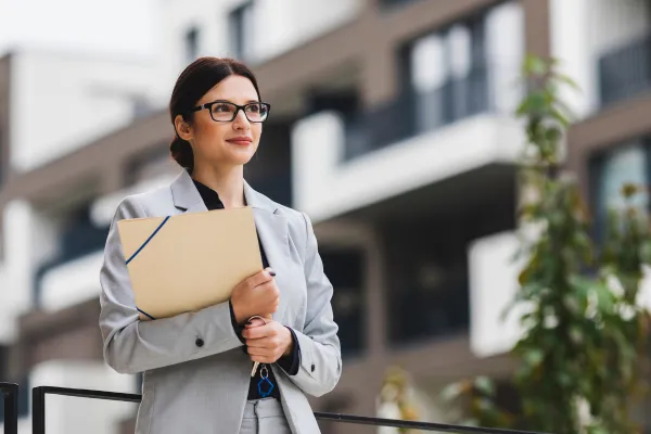 Navigating State-Specific Real Estate Licensing