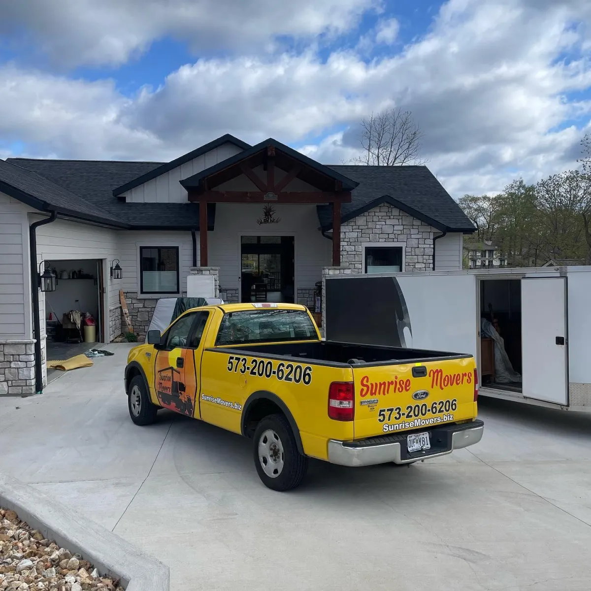 How to Pack Fragile Items When Moving Across Missouri