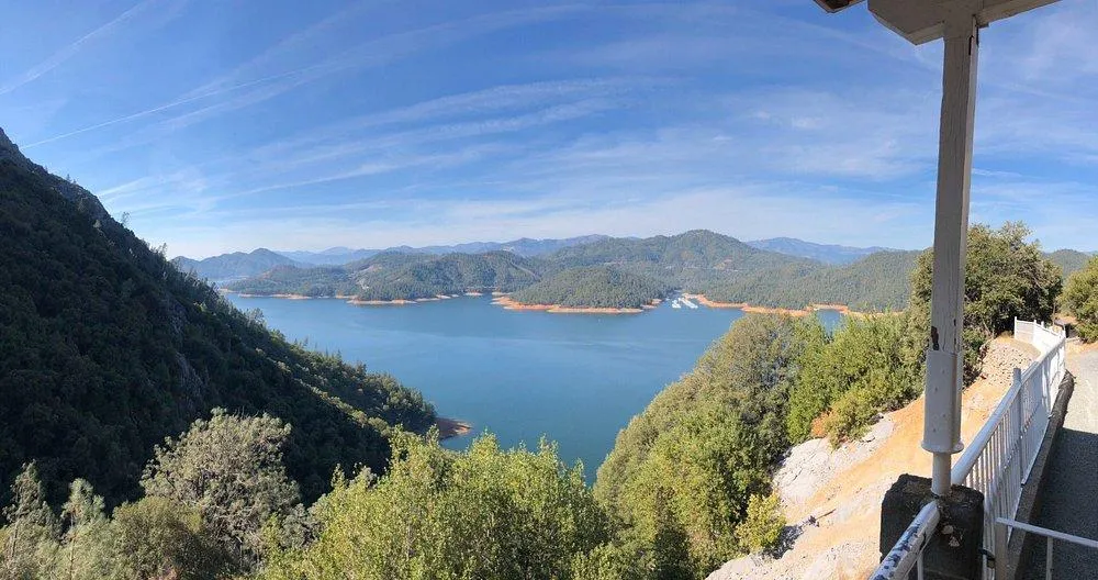 ⛵ Where Adventure Makes a Splash: A Local’s Guide to Shasta Lake