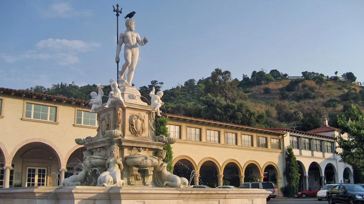 Explore Malaga Cove Plaza: Where History and Ocean Views Collide