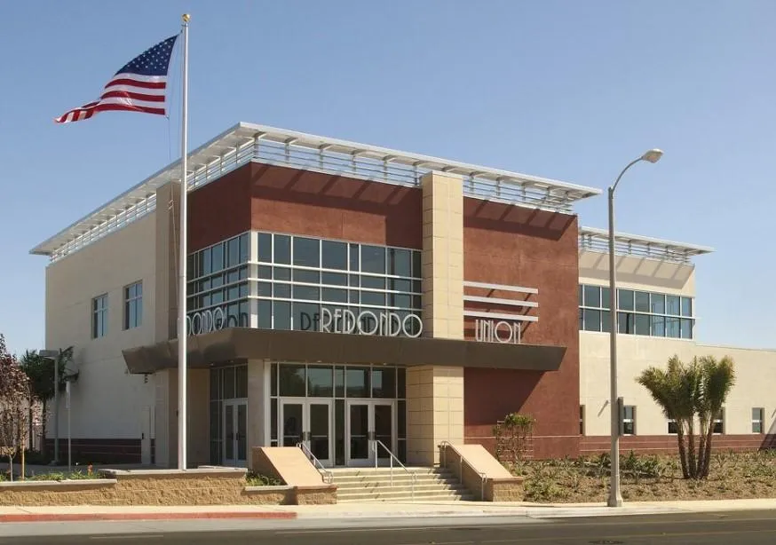 🎓 School Spirit & Ocean Breezes: Life at Redondo Union High 🌴


