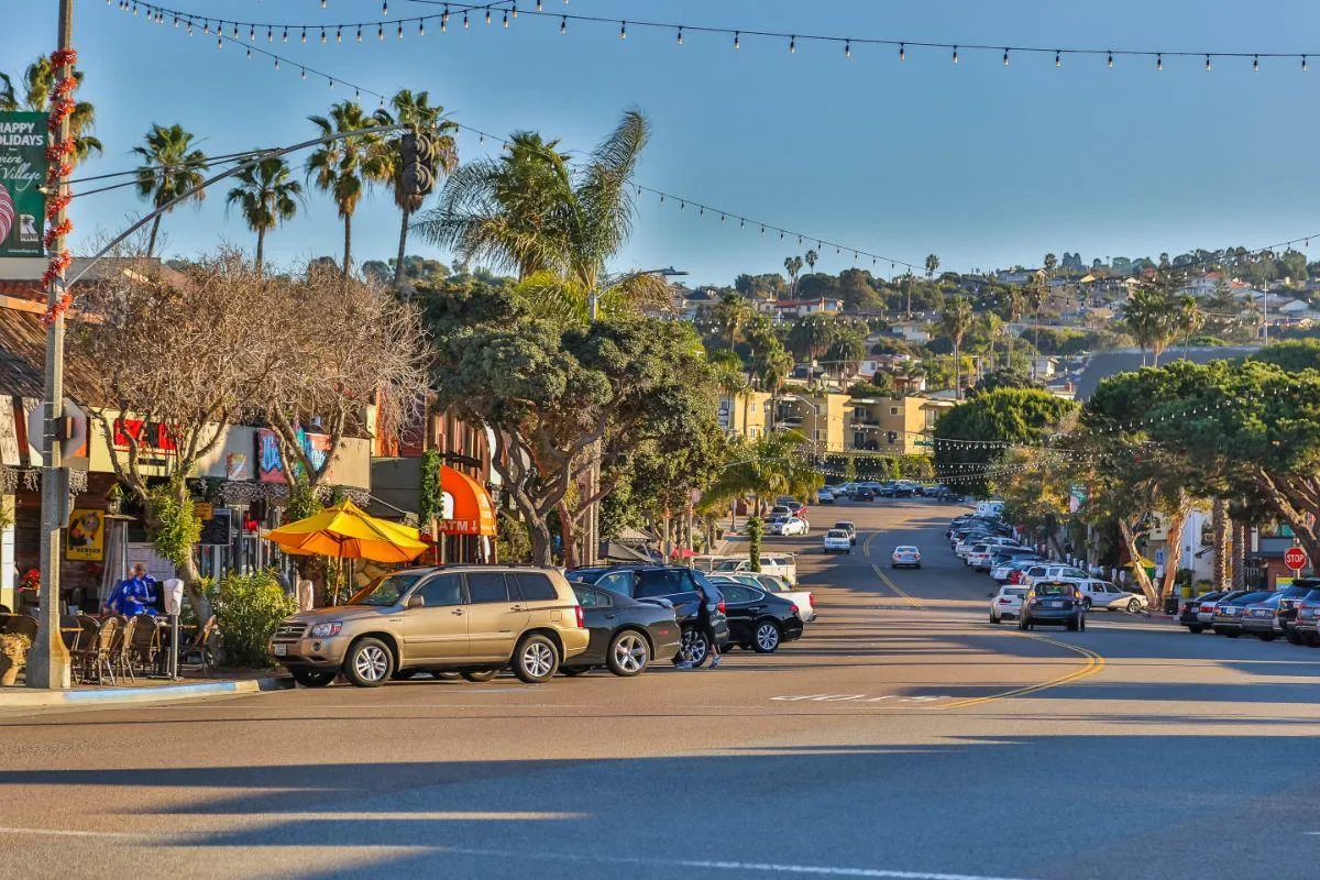 Stroll, Shop, and Savor: Discover Riviera Village – Redondo Beach