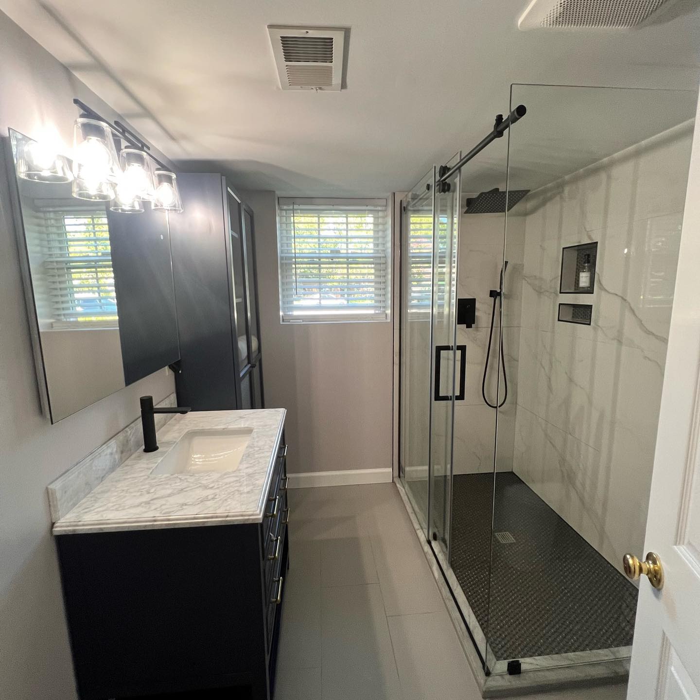 Modern Bathroom design in Charlotte with expert tiling