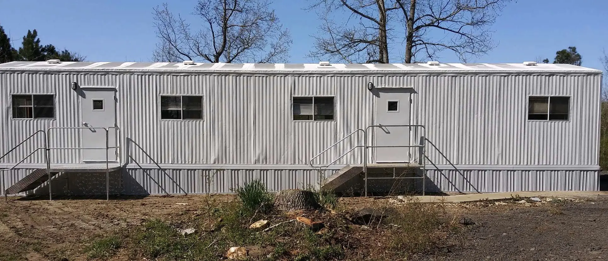 Trailer preparation for Bush Mobile Home Moving