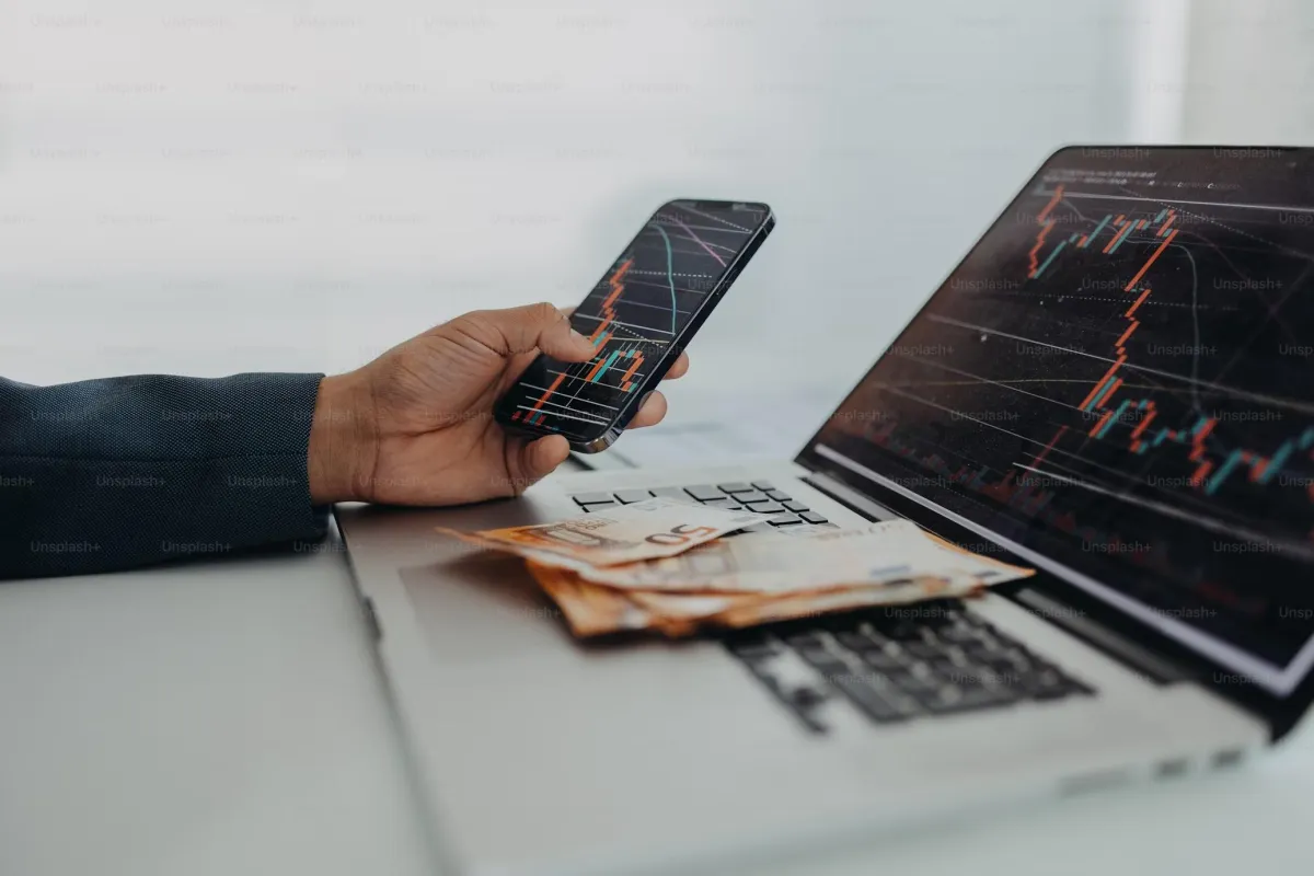 What Is Copy Trading and How Can It Help You Earn Passive Income?